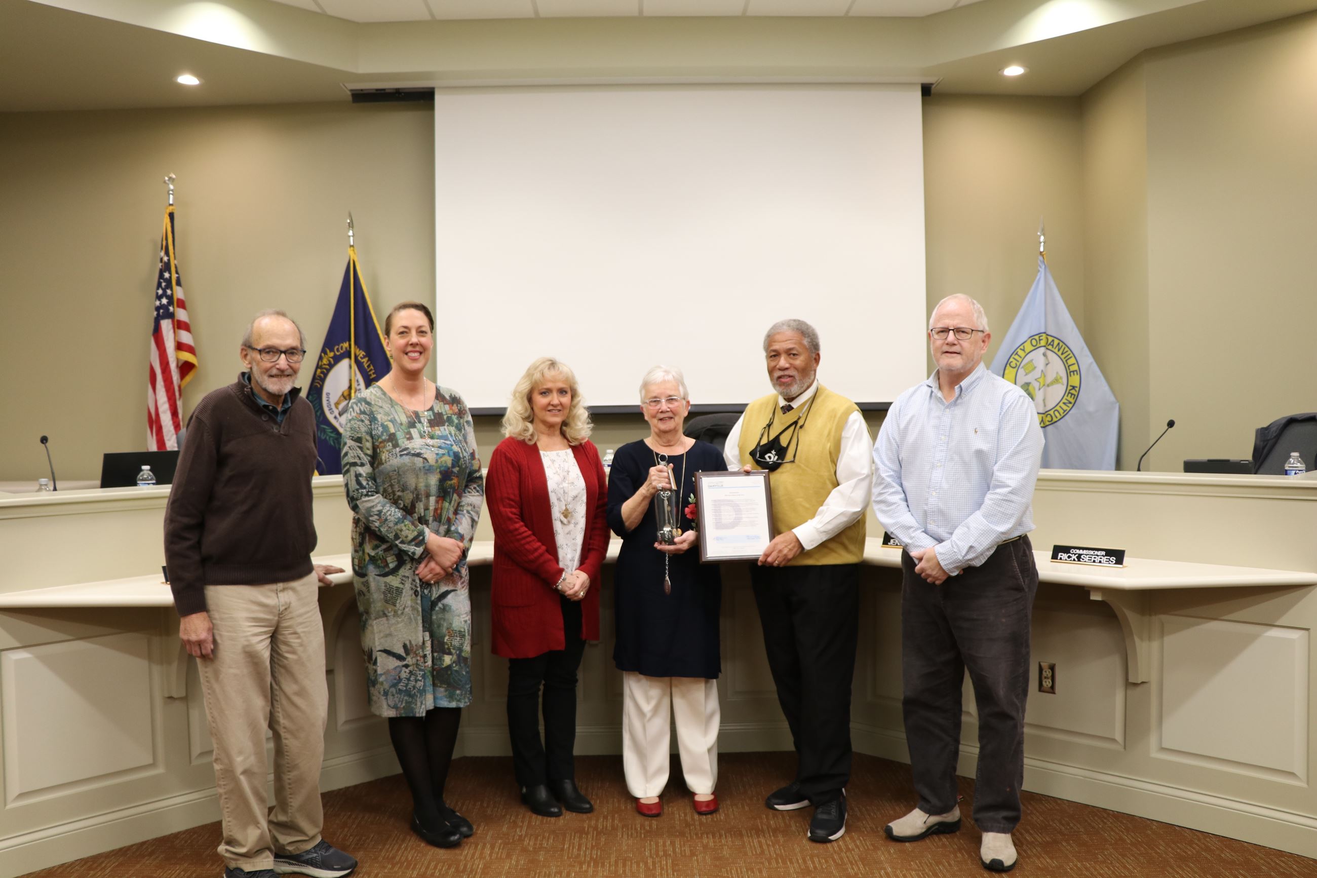 Madelyn Worley receives award for Art Citizen of the Year